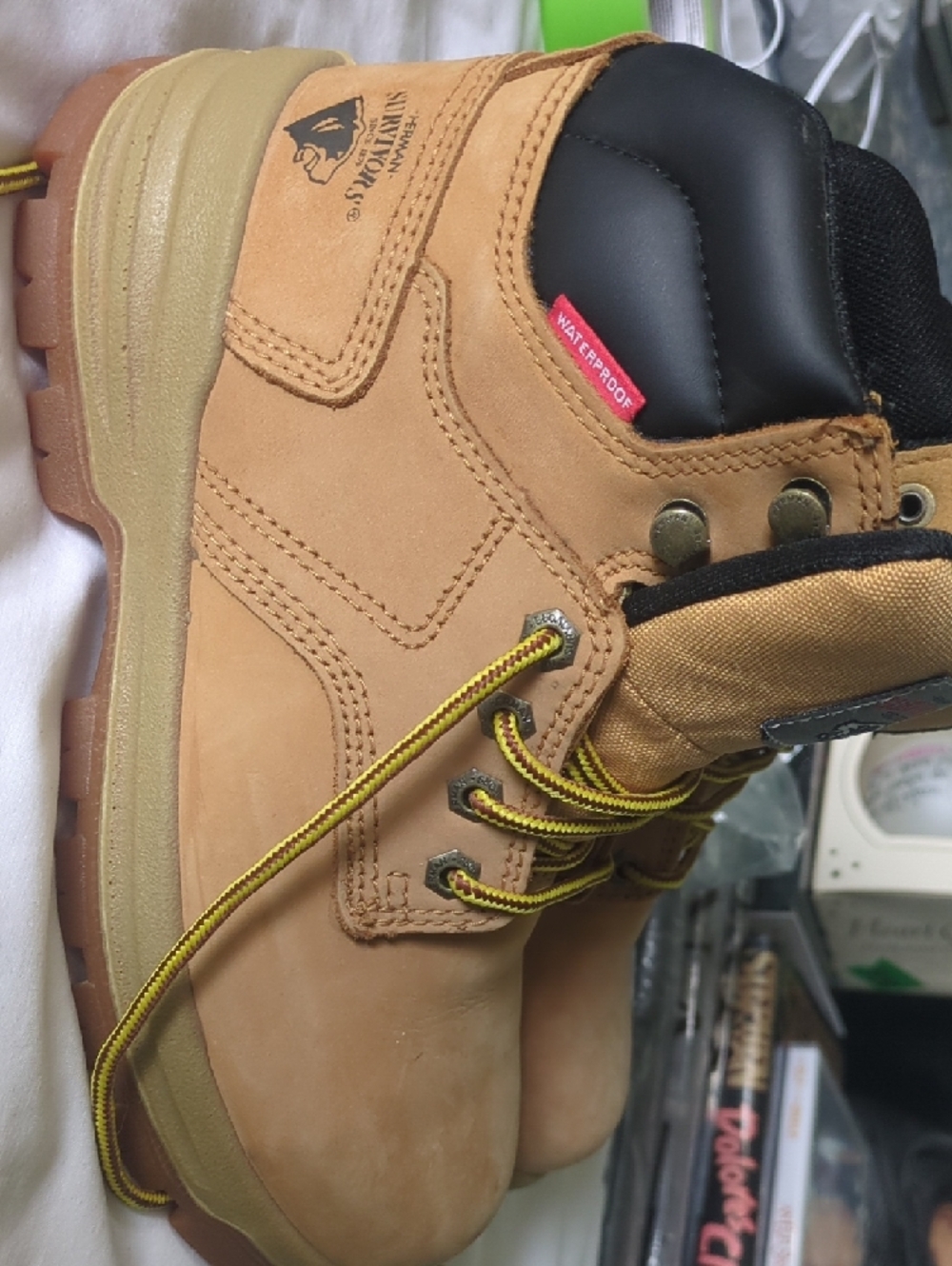 Herman Survivor Work-Style Tan Leather Boots with Yellow Laces - Picture 6 of 15